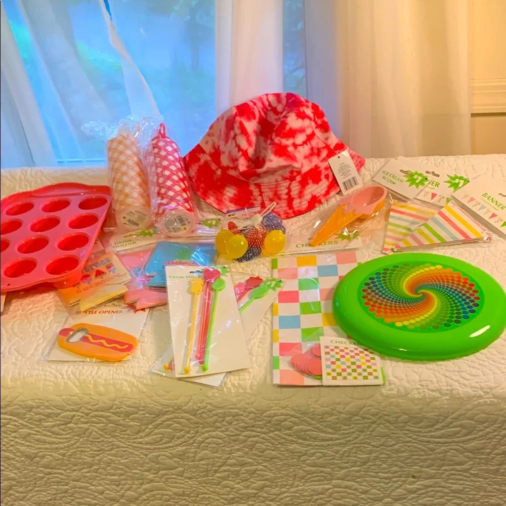 Summertime Party~Shower 27 Piece NEW Banners Hat Games ice cubes Frisbee & more